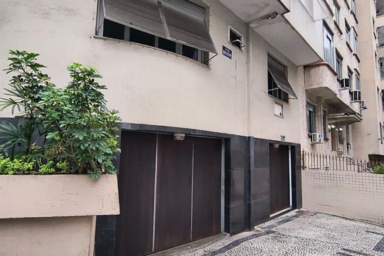 Área externa de apartamento para alugar com 2 quartos, 80m² em Copacabana, Rio de Janeiro