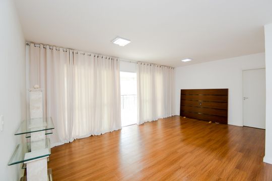 Apartamento para alugar com 3 quartos, 119m² em Jardim Tabatinga, Guarulhos