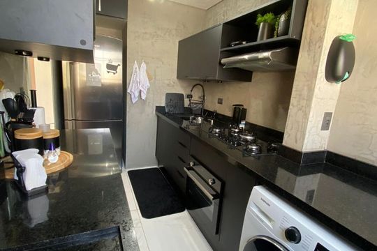 Cozinha de apartamento à venda com 2 quartos, 52m² em Vila Santa Catarina, São Paulo