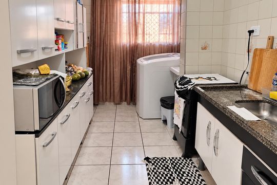 Cozinha de apartamento à venda com 2 quartos, 44m² em Jardim Martins Silva, São Paulo