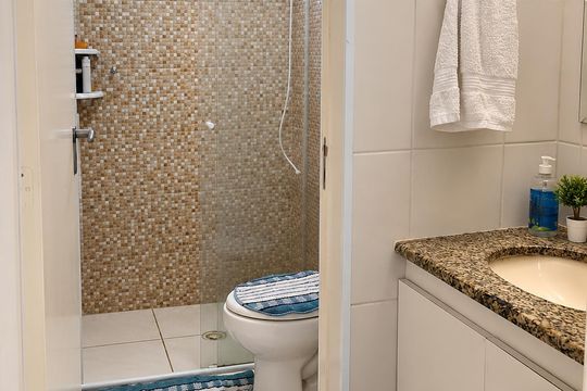 Banheiro de apartamento à venda com 2 quartos, 44m² em Jardim Martins Silva, São Paulo