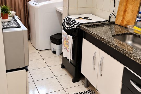 Cozinha de apartamento à venda com 2 quartos, 44m² em Jardim Martins Silva, São Paulo