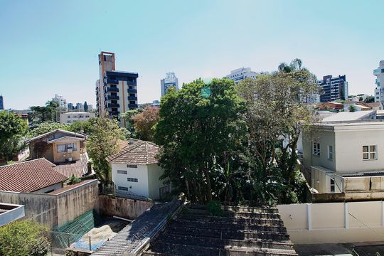 Suíte - Vista de apartamento à venda com 2 quartos, 69m² em São Francisco, Curitiba