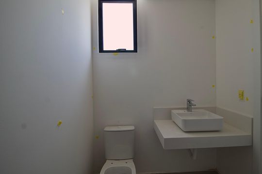 Suíte - Banheiro de apartamento à venda com 2 quartos, 69m² em São Francisco, Curitiba