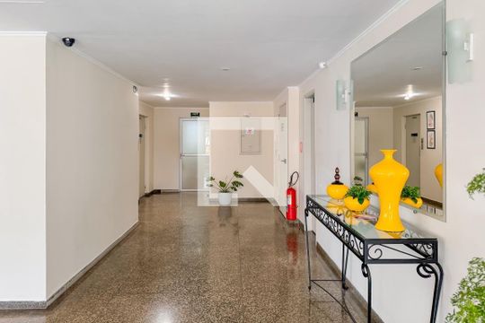 Hall de entrada de apartamento para alugar com 2 quartos, 53m² em Vila Dom Pedro I, São Paulo