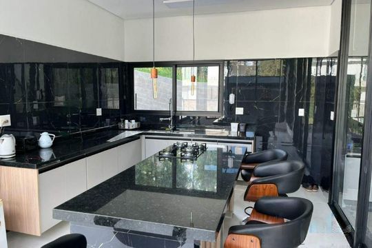 Casa de Condomínio à venda com 4 quartos, 250m² em Caxambu, Jundiaí
