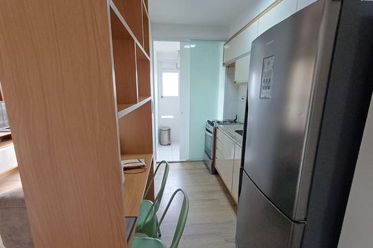 Cozinha de apartamento para alugar com 2 quartos, 48m² em Jardim Ipaussurama, Campinas