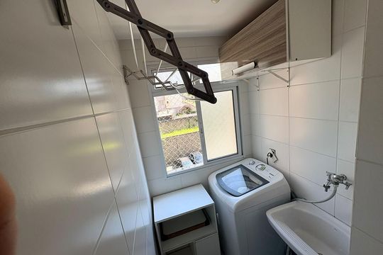 Área de serviço de apartamento para alugar com 2 quartos, 53m² em Parque São Lourenço, São Paulo