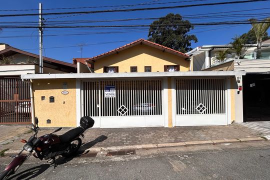 Fachada externa de casa à venda com 5 quartos, 181m² em Jardim Prudência, São Paulo