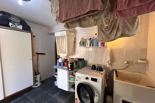 Área comum de casa à venda com 5 quartos, 181m² em Jardim Prudência, São Paulo