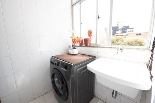 Área de serviço de apartamento para alugar com 3 quartos, 80m² em Novo Eldorado, Contagem