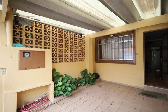 Garagem de casa à venda com 2 quartos, 75m² em Vila Lageado, São Paulo