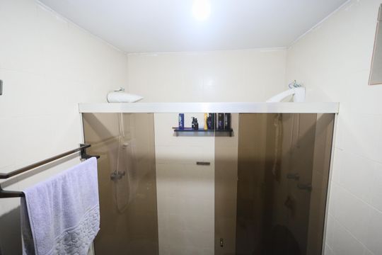 Banheiro de casa à venda com 2 quartos, 75m² em Vila Lageado, São Paulo