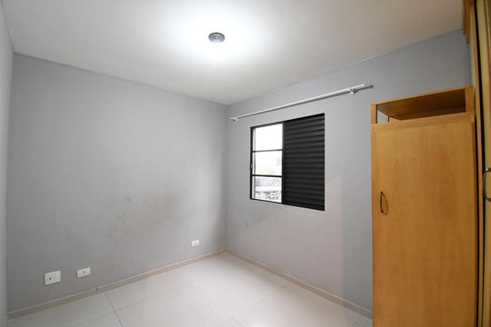 Quarto 2 de apartamento para alugar com 3 quartos, 59m² em Sítio Cercado, Curitiba
