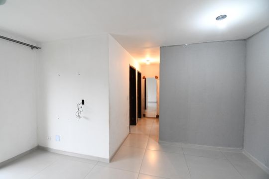 Sala de apartamento para alugar com 3 quartos, 59m² em Sítio Cercado, Curitiba