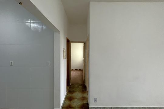 Corredor de apartamento para alugar com 2 quartos, 52m² em Ricardo de Albuquerque, Rio de Janeiro