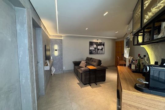 Apartamento à venda com 2 quartos, 60m² em Jardim América, Goiânia