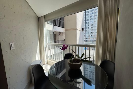 Varanda de apartamento à venda com 2 quartos, 60m² em Jardim América, Goiânia