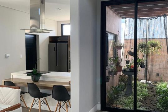 Cozinha de casa para alugar com 3 quartos, 300m² em Cezar de Souza, Mogi das Cruzes
