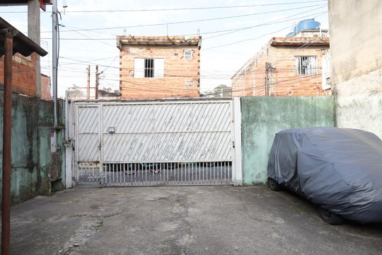 Garagem de casa à venda com 2 quartos, 80m² em Itaquera, São Paulo