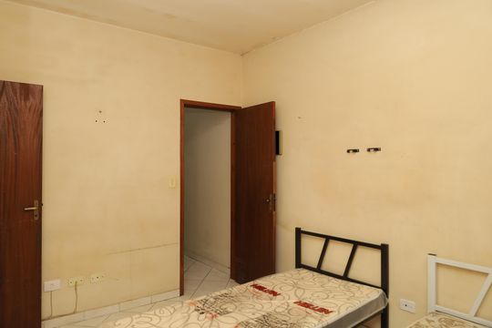 Quarto 2 de casa à venda com 2 quartos, 80m² em Itaquera, São Paulo
