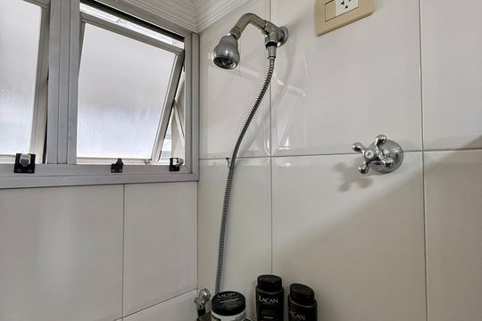 Banheiro Social de apartamento à venda com 3 quartos, 187m² em Cidade Monções, São Paulo