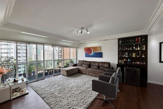 Apartamento à venda com 3 quartos, 187m² em Cidade Monções, São Paulo