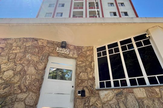 Apartamento para alugar com 2 quartos, 75m² em Cambuí, Campinas