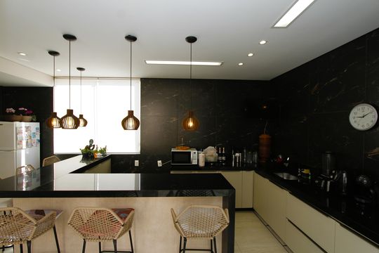 Cozinha de apartamento à venda com 3 quartos, 196m² em Alto Caiçaras, Belo Horizonte