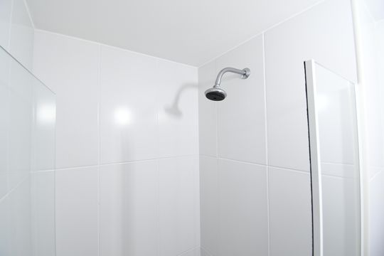 Banheiro 2 de apartamento à venda com 2 quartos, 86m² em Cajuru, Curitiba