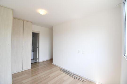 Suíte de apartamento à venda com 2 quartos, 86m² em Cajuru, Curitiba