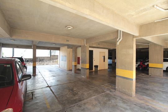 Garagem de apartamento para alugar com 2 quartos, 80m² em Ouro Preto, Belo Horizonte