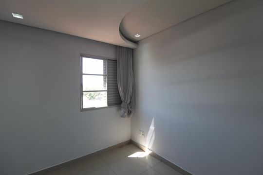 Quarto 1 de apartamento para alugar com 2 quartos, 80m² em Ouro Preto, Belo Horizonte