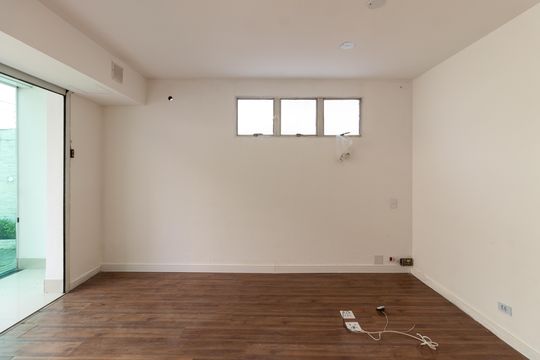 Sala de casa à venda com 4 quartos, 190m² em Alto da Lapa, São Paulo