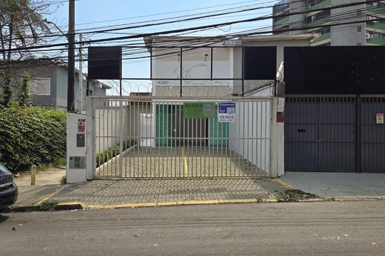 Fachada de casa à venda com 4 quartos, 190m² em Alto da Lapa, São Paulo