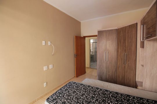 Quarto 2 de apartamento para alugar com 2 quartos, 120m² em Gonzaga, Santos