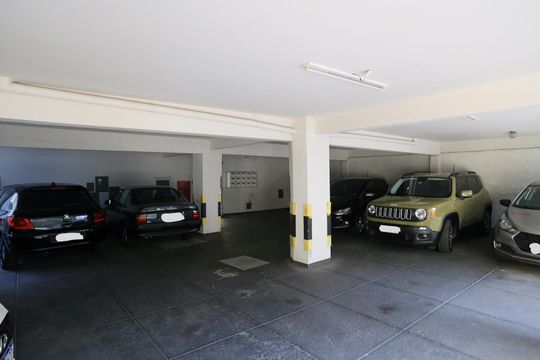 Garagem de apartamento à venda com 4 quartos, 141m² em Colégio Batista, Belo Horizonte