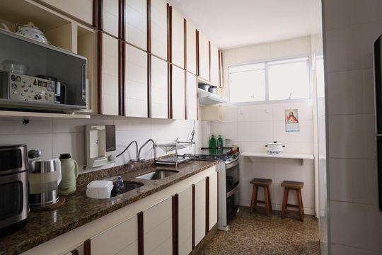 Cozinha de apartamento à venda com 4 quartos, 141m² em Colégio Batista, Belo Horizonte