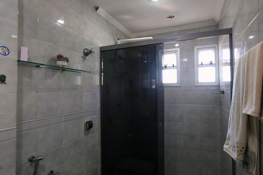 Banheiro da Suíte de apartamento à venda com 4 quartos, 141m² em Colégio Batista, Belo Horizonte