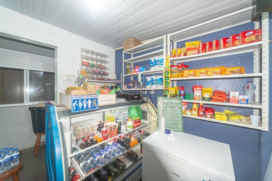 Mercadinho de casa à venda com 2 quartos, 112m² em Nossa Senhora Aparecida, Viamão