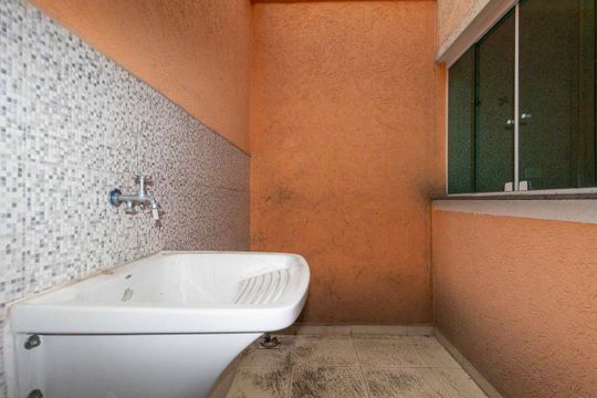 Área de Serviço de casa de condomínio à venda com 2 quartos, 62m² em Vila Uniao (zona Leste), São Paulo