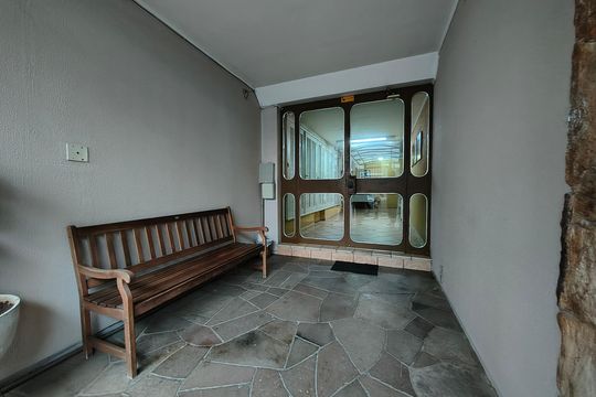 Hall de entrada de apartamento para alugar com 1 quarto, 55m² em Centro Histórico, Porto Alegre