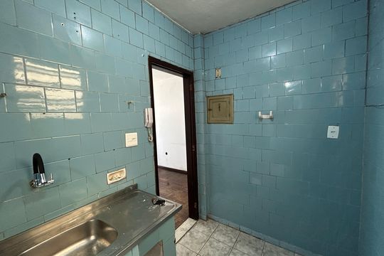 Cozinha de apartamento para alugar com 1 quarto, 45m² em Pilares, Rio de Janeiro