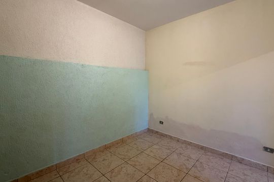 Casa para alugar com 1 quarto, 48m² em Vila Veloso, Carapicuíba