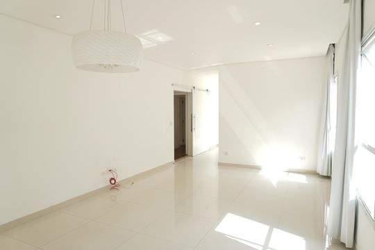 Sala de Estar de casa de condomínio à venda com 4 quartos, 217m² em Morada das Nuvens, Barueri
