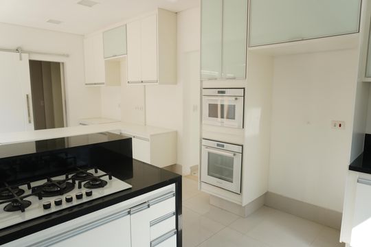 Cozinha de casa de condomínio à venda com 4 quartos, 217m² em Morada das Nuvens, Barueri