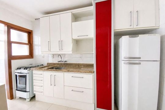 Cozinha de apartamento para alugar com 2 quartos, 59m² em Petrópolis, Porto Alegre