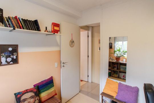 Quarto 2 de apartamento para alugar com 2 quartos, 49m² em Vila Guilherme, São Paulo