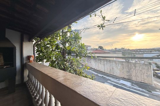 Varanda de casa para alugar com 3 quartos, 150m² em Vila Pirituba, São Paulo