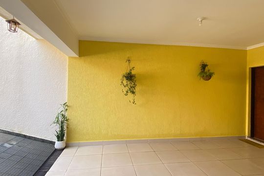 Área externa - Garagem  de casa à venda com 3 quartos, 181m² em Jardim das Flores, Osasco
